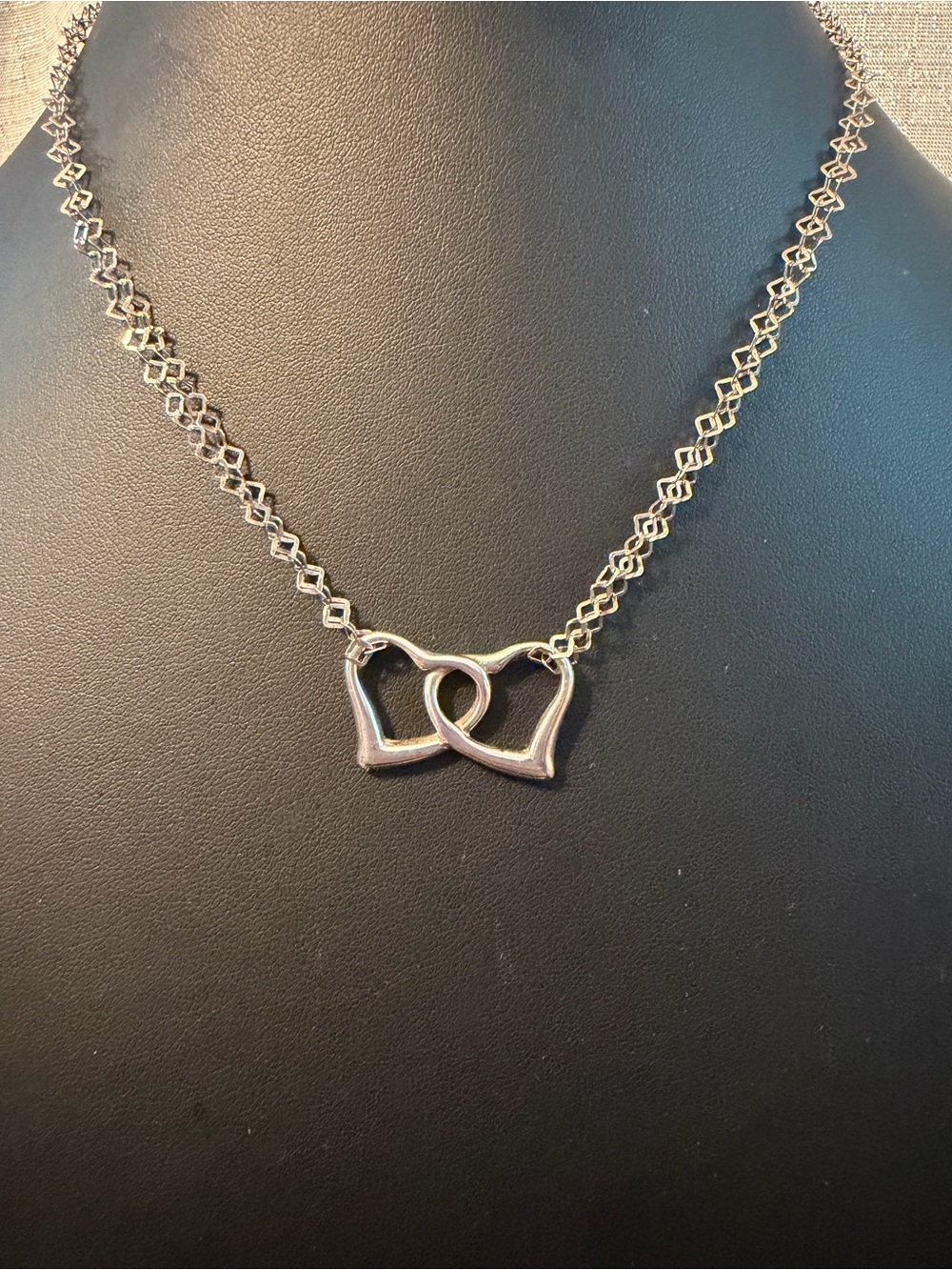 Vintage Sterling Silver Interlinked Heart Pendant Necklace - Silver